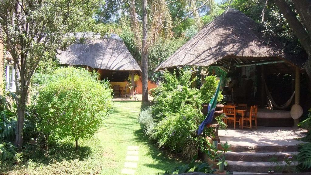 Treetops & Treats Guest House Pretoria Luaran gambar