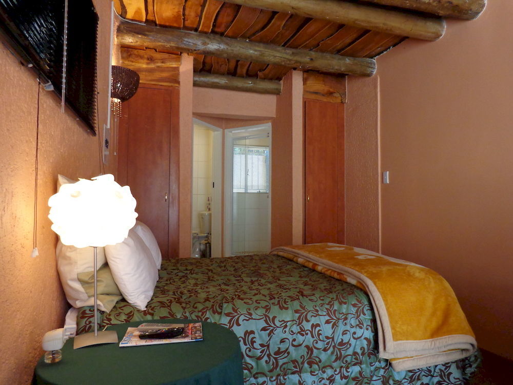 Treetops & Treats Guest House Pretoria Luaran gambar